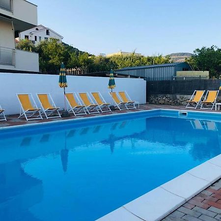 Pietra Ligure - Essential With Swimming Pool Daire Dış mekan fotoğraf